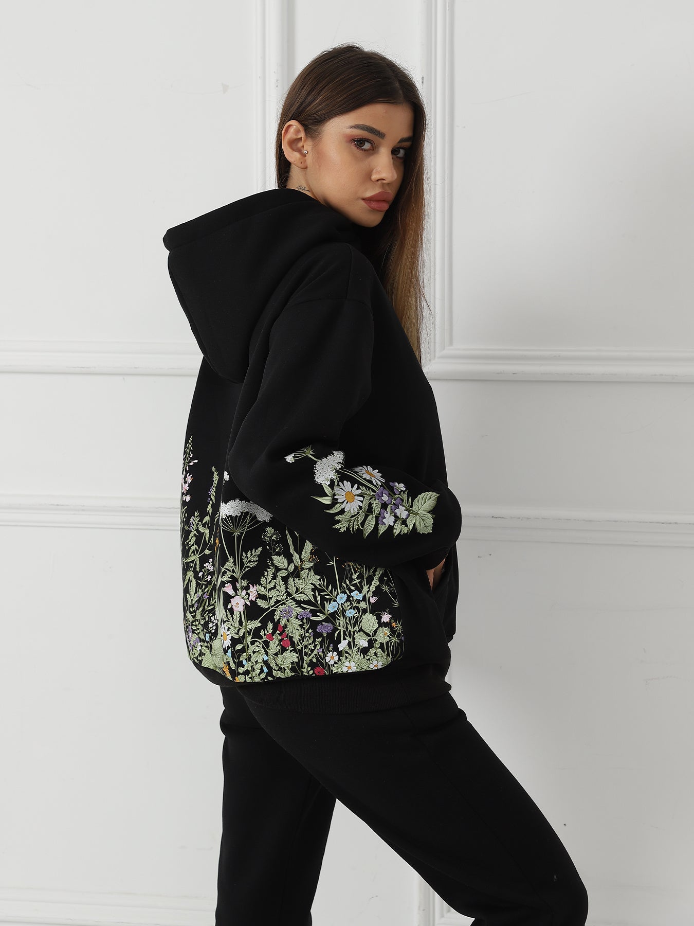 Sudadera de manga larga con estampado floral de color liso para mujer