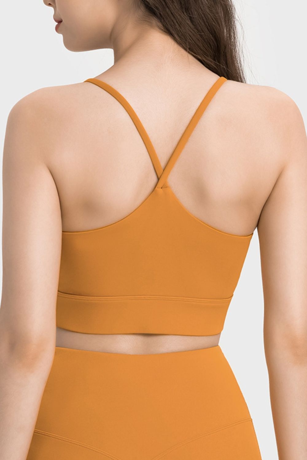 Soutien-gorge actif à bretelles fines et dos croisé