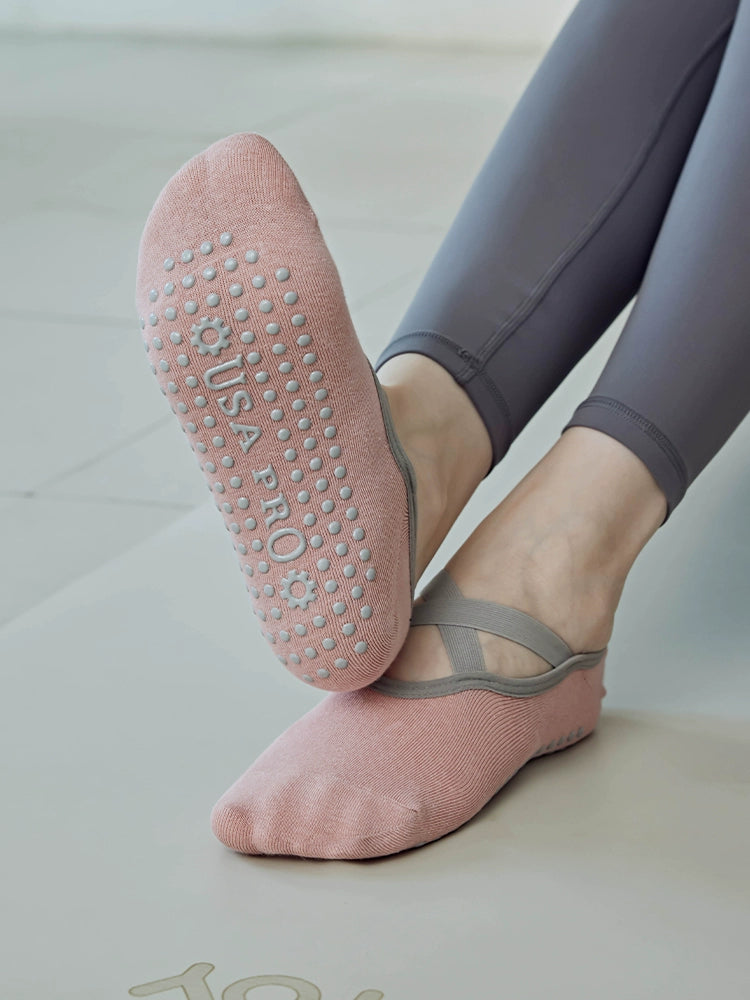 Chaussettes de Yoga professionnelles antidérapantes pour femmes, chaussettes d'été fines en coton pour l'entraînement et la danse, chaussettes de sport Pilates d'intérieur en bateau