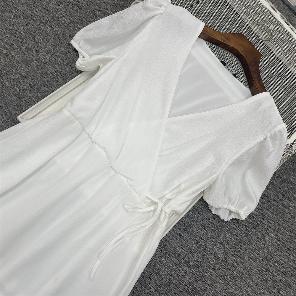 Robe blanche à col en V et taille lacet, grande taille, manches courtes