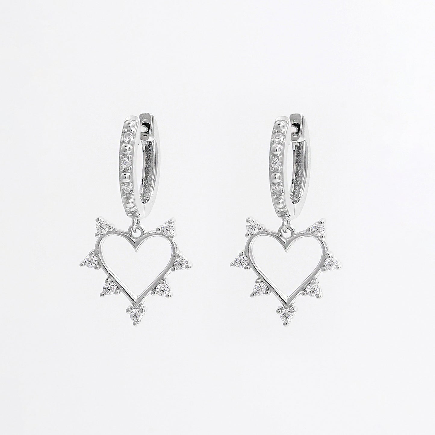 Boucles d'oreilles pendantes en forme de cœur en argent sterling 925 avec zircon incrusté